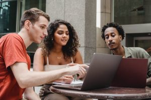 build-a-network-and-community-for-digital-nomad