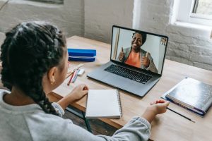 make-online-courses-as-digital-nomad